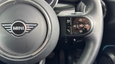 MINI Hatchback 1.5 Cooper Classic Premium 5dr Petrol Hatchback